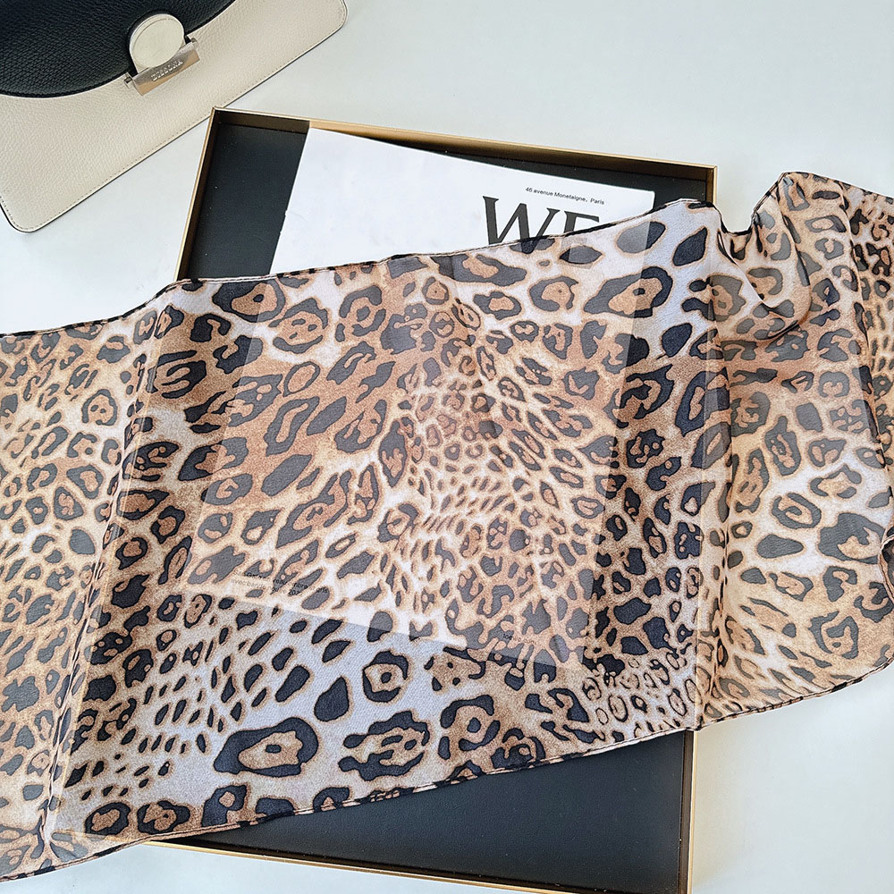 Leopardo pequeno longo lenço d - Scarf Silk Neck avaliação e preço
